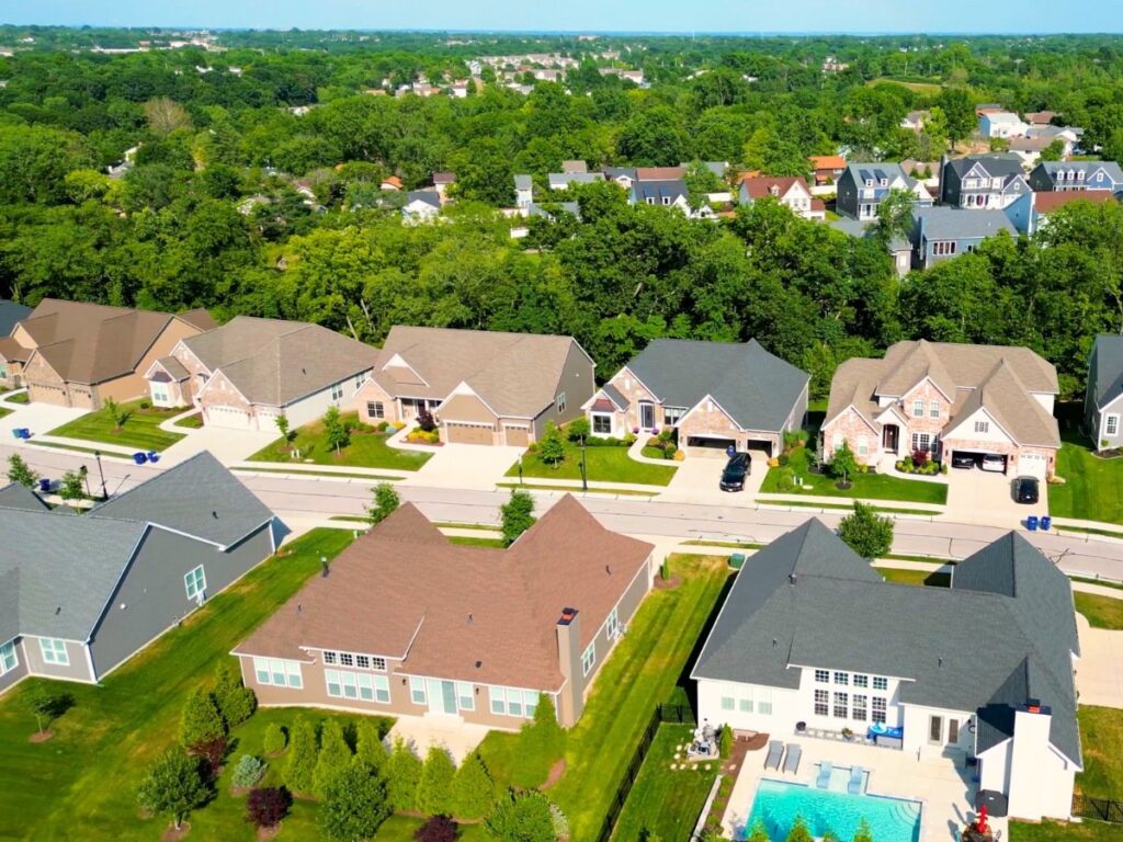 Top 16 Best Suburbs in St. Louis, MO [Ultimate Guide]