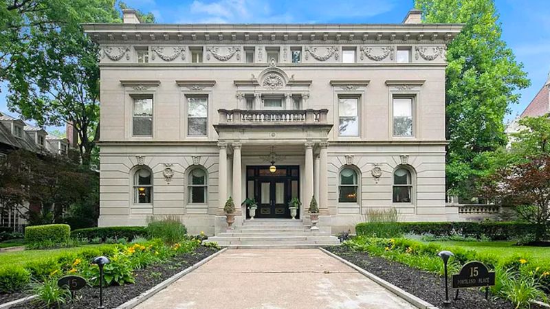 Historic Mansion in Central West End