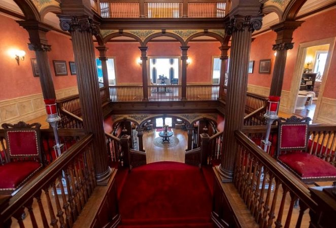 Part of a 15,000 square-foot mansion in Central West End, designed to lodge visiting dignitaries during the 1904 World’s Fair