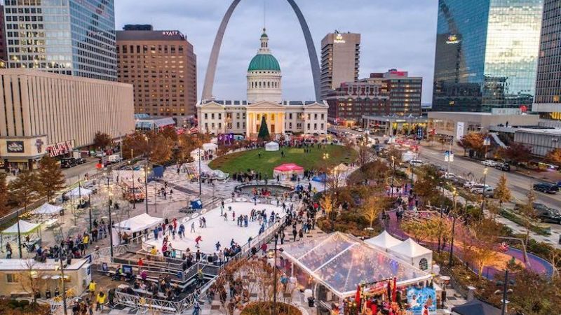 Kiener Plaza hosting WInterfest