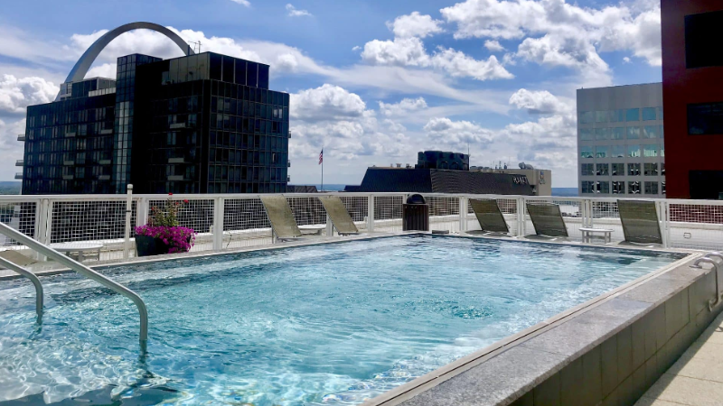 The Marquette’s rooftop pool with a view of St. Louis