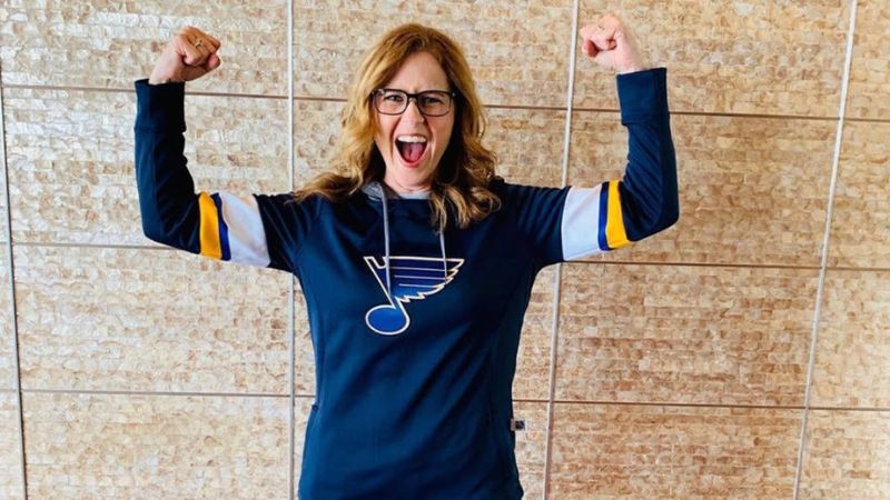 Jenna Fischer Sporting her St. Louis Blues colors