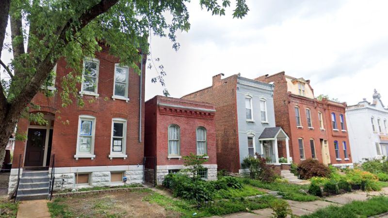 Row of homes facing the park in Fox Park St. Louis