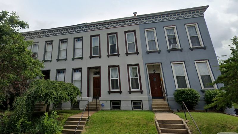 Row houses on Russell Blvd, Fox Park