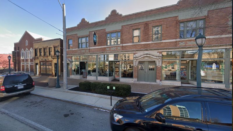 Businesses along Delmar Blvd